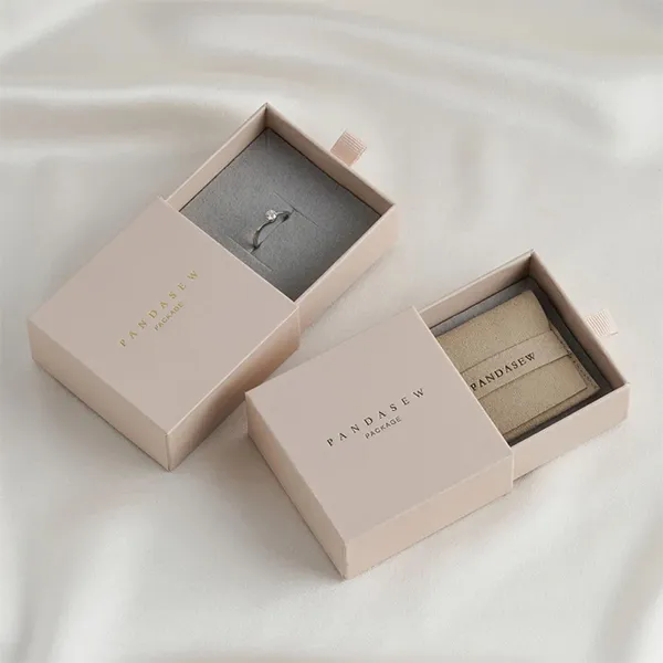 engagement ring boxes Noah Packaging